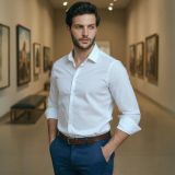 Camisa blanca STS en EMC Modas de Almendralejo.